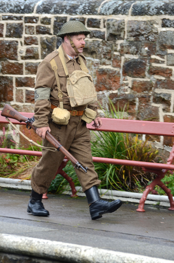 N Y M Railway 40's w/end